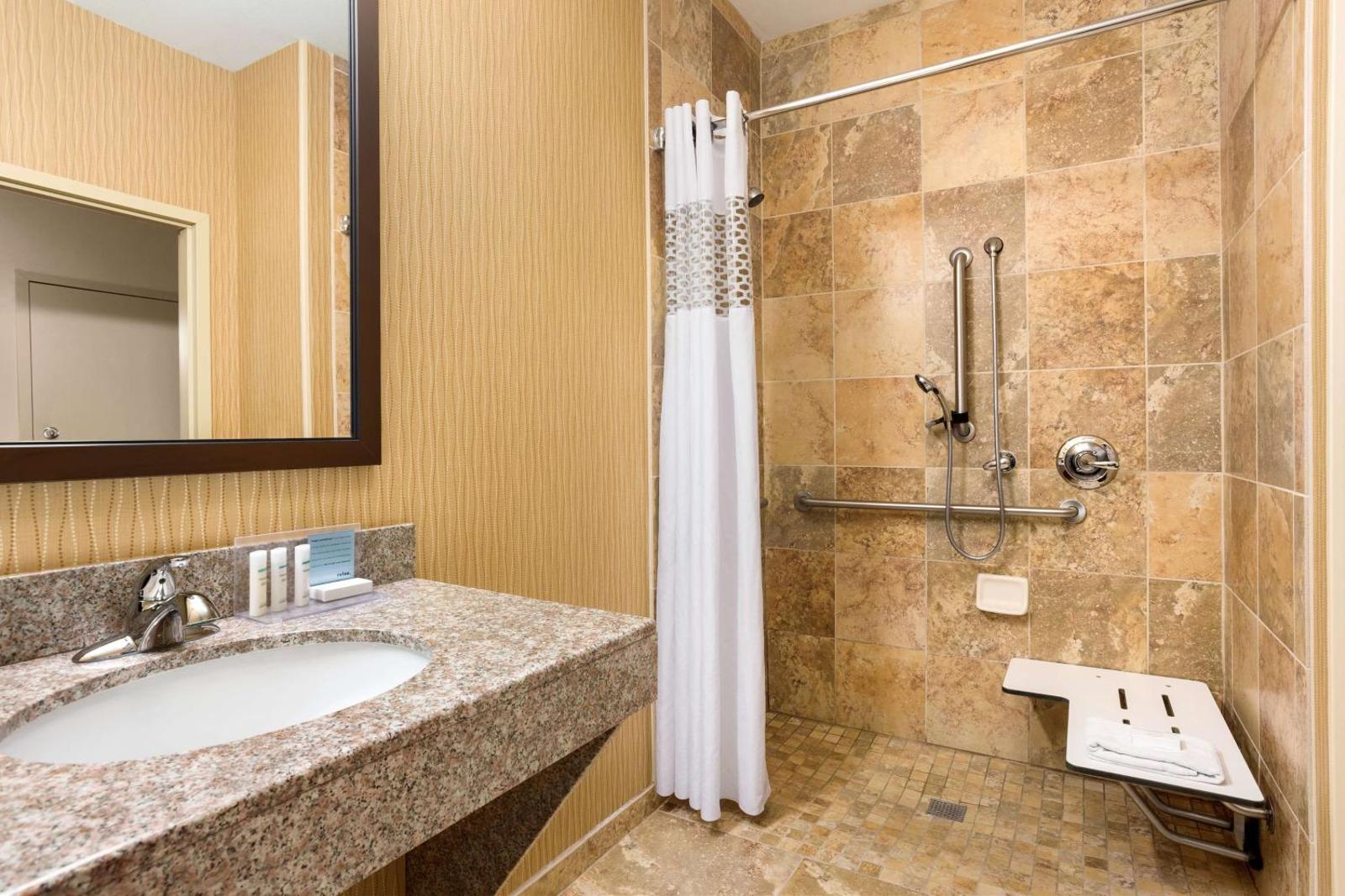 Hampton Inn By Hilton Wichita East